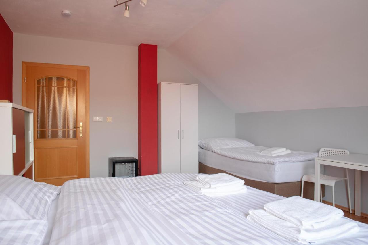 Amenity Apartmany Перна Экстерьер фото