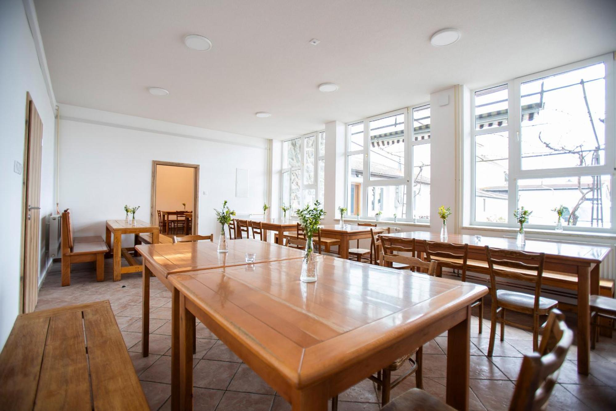 Amenity Apartmany Перна Экстерьер фото